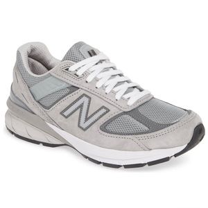 New Balance 990v5 Sneaker